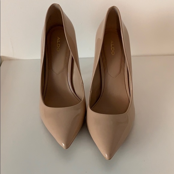 Heels - Picture 1 of 3